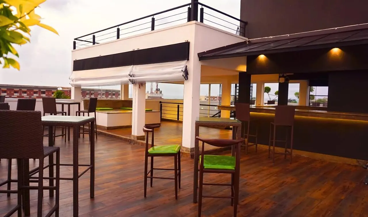 Belmont Boutique Hotel Negombo 4*,